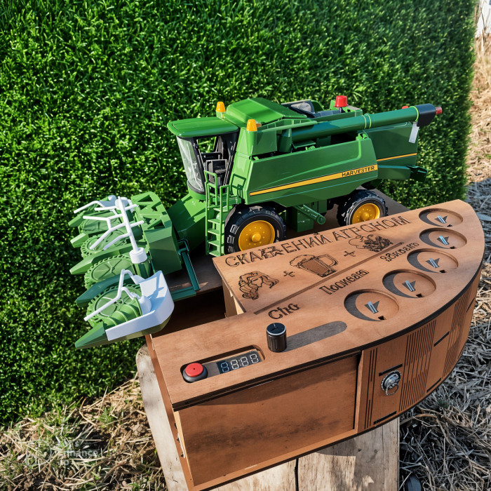 Наливатор алкоголя "Комбайн John Deere" под 5 рюмок