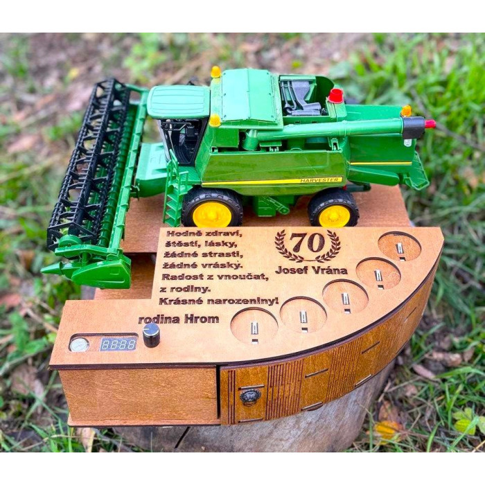 Наливатор "Комбайнер" John Deere под 5 рюмок