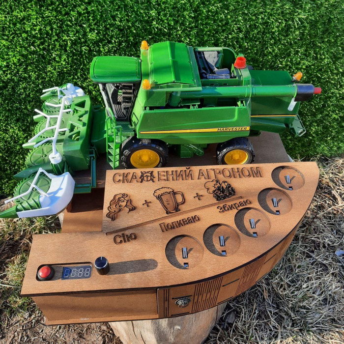 Наливатор "Комбайнер" John Deere под 5 рюмок
