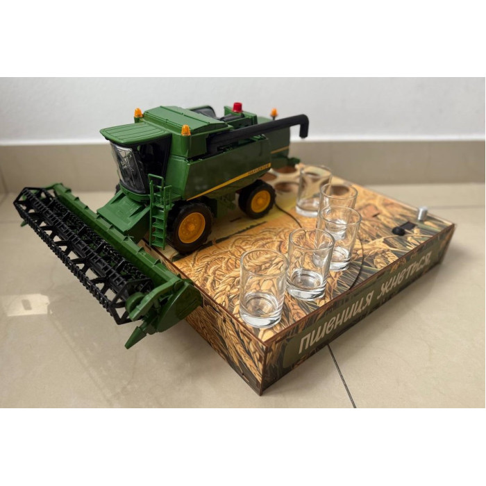 Алкогольний наливатор “Комбайн John Deere” на 4, 5 або 6 чарок