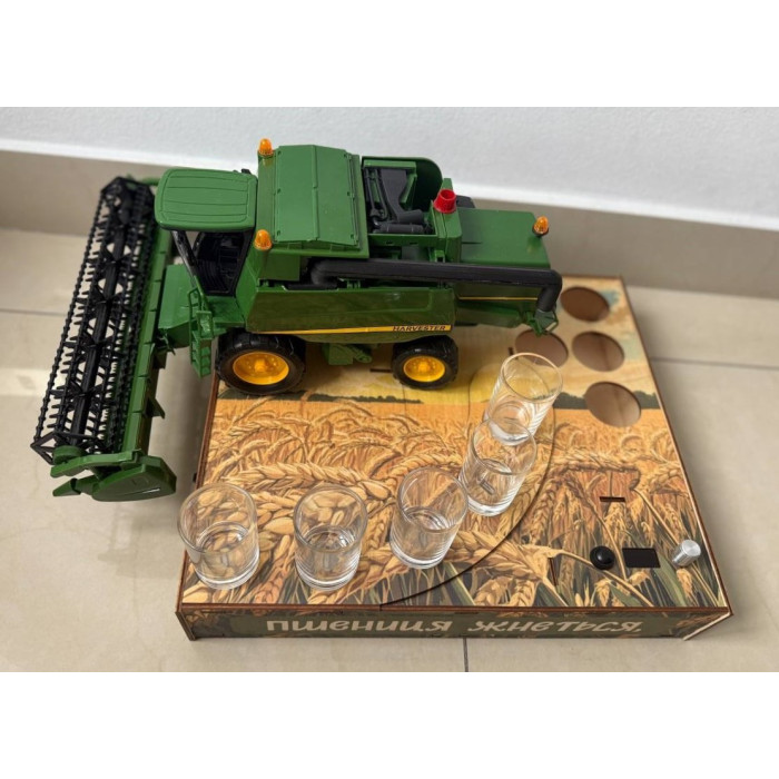 Алкогольный наливатор “Комбайн John Deere (Джон Дир)” на 4, 5 или 6 рюмок 6 чарок