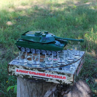 Автоматический наливатор алкоголя в виде Танка (наливатор алкоголя, алкогольный наливатор) 5 чарок