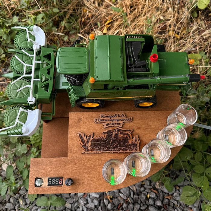 Автоматический наливатор John Deere на 5 рюмок – подарочная налейка с регулировкой дозировки