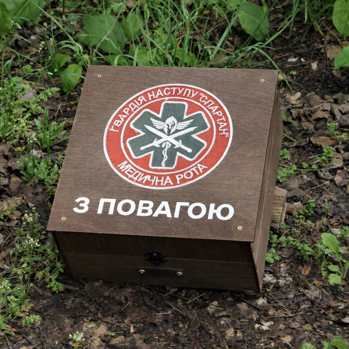 Оригінальний алкогольний наливатор — ідея для подарунка на 6 чарок