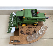 Наливатор алкоголя "Комбайн John Deere" на 5 рюмок (диспенсер алкоголя, алконаливатор) с встроенным аккумулятором